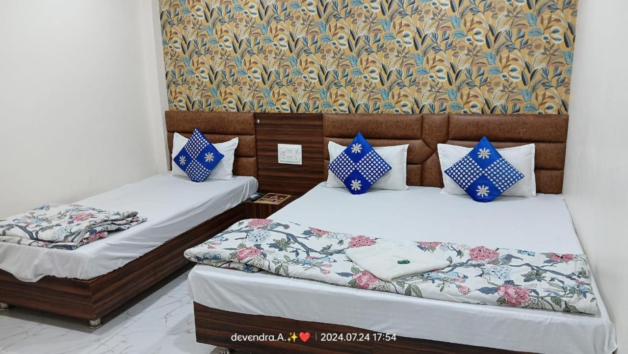 Hotel Ganga Sagar Ujjain Ngoại thất bức ảnh