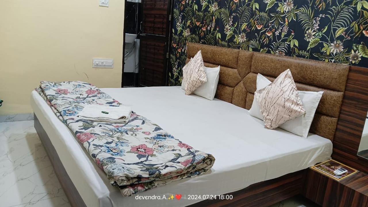 Hotel Ganga Sagar Ujjain Ngoại thất bức ảnh