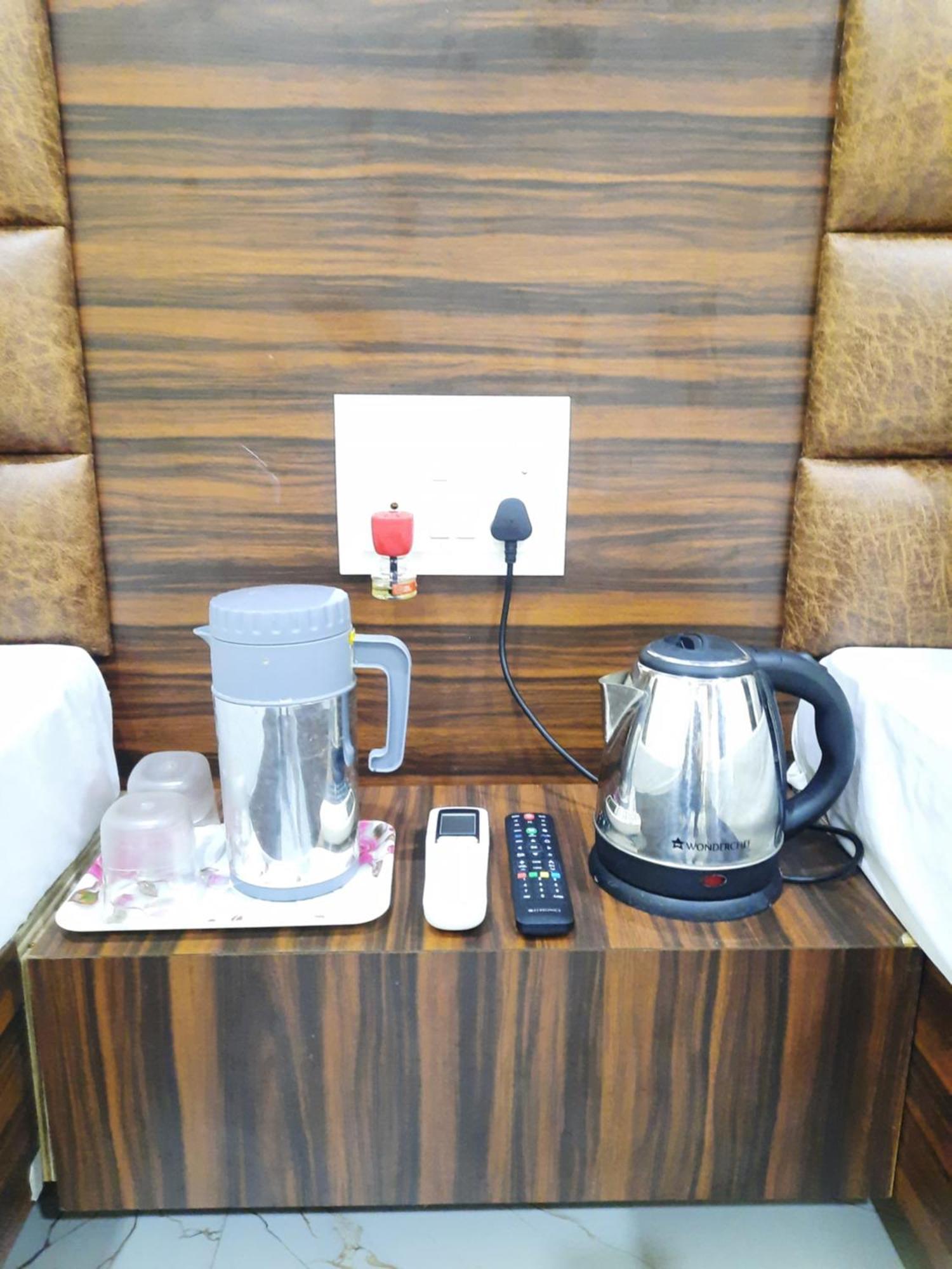 Hotel Ganga Sagar Ujjain Ngoại thất bức ảnh