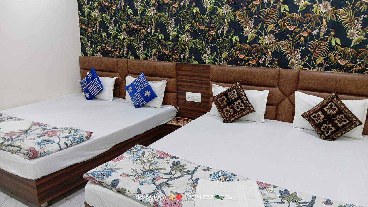 Hotel Ganga Sagar Ujjain Ngoại thất bức ảnh